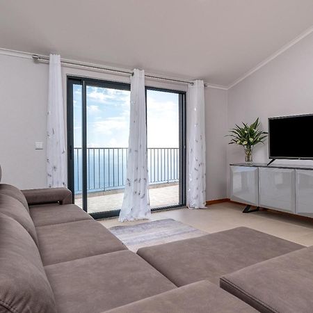 Casa Raimunda, Big Apartment With Amazing Views Arco da Calheta  Exterior photo